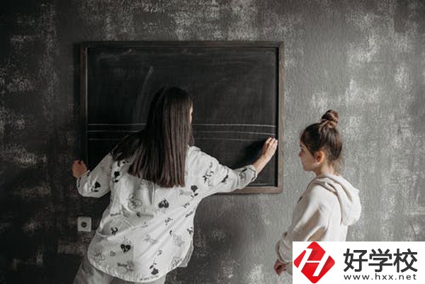 湖南省商業(yè)職業(yè)中等專業(yè)學(xué)校怎么樣？宿舍怎么樣？