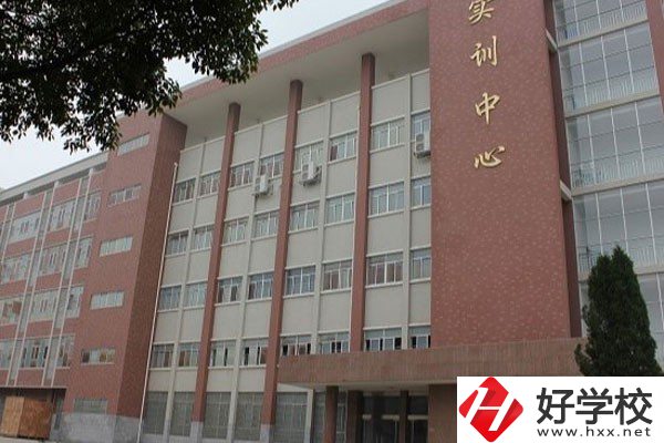 岳陽市高級技工學(xué)校有哪些辦學(xué)特色？