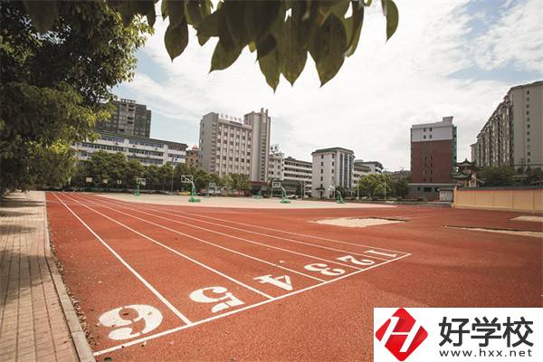 衡陽市信息網絡工程學校是公辦還是民辦？學費是多少？