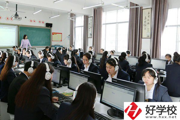 在張家界讀技校可以考大學(xué)嗎？有哪些技校推薦？