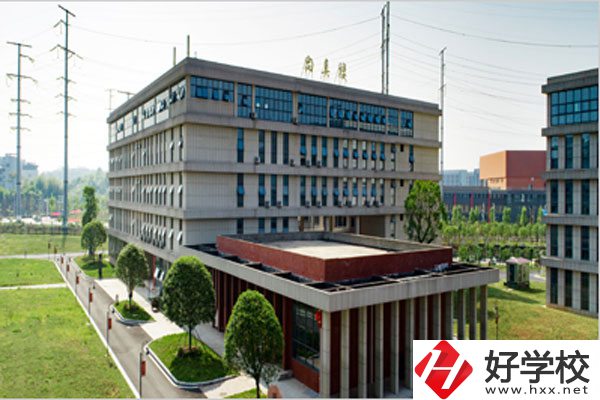 株洲市工業(yè)中等專業(yè)學(xué)校是公辦學(xué)校嗎？就業(yè)情況如何？