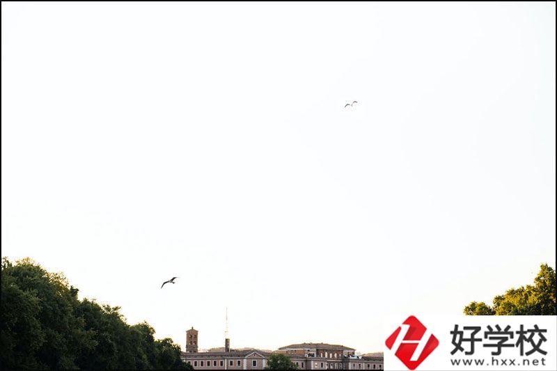 長沙中專有什么好的空乘學(xué)校？