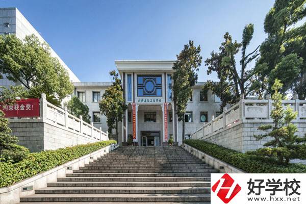 長沙建筑工程學校是公辦還是民辦？有哪些優(yōu)勢？